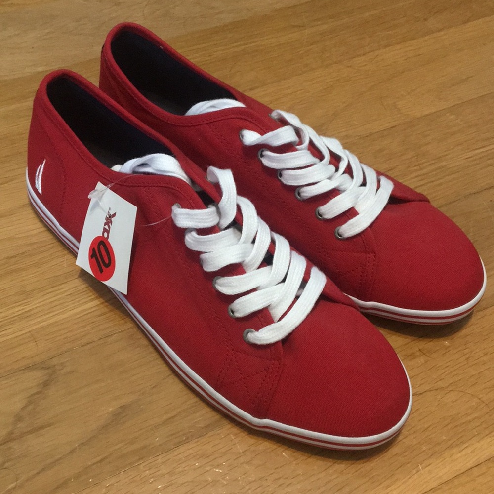 Never-worn Nautica lace-up sneakers with tags!